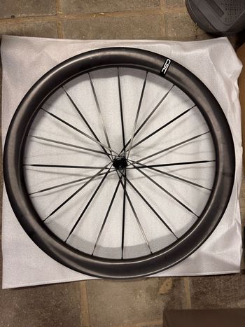 Used CSC 50mm Carbon Wheelset bike — image 2 of 9