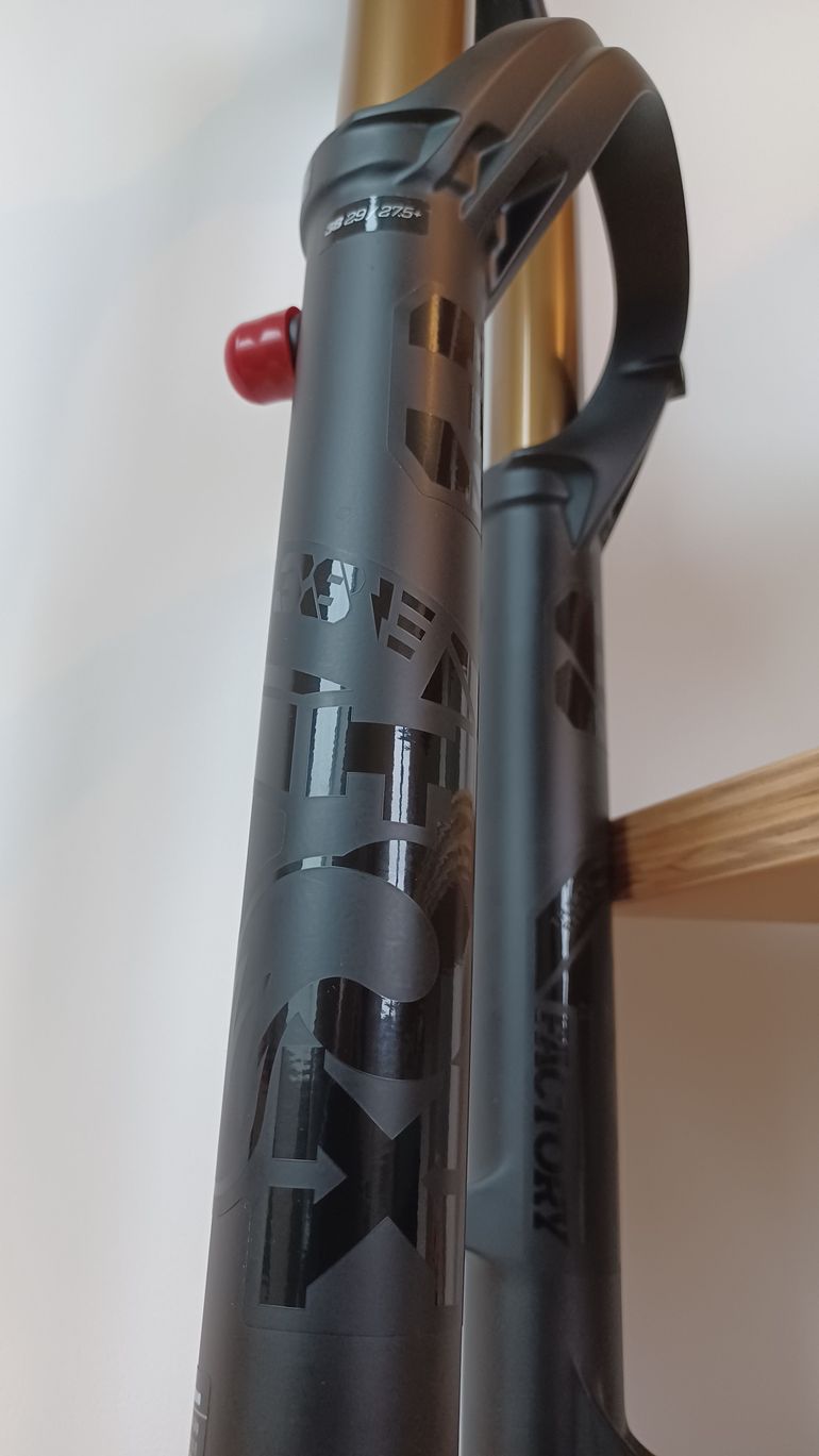 Used Fox 38 Factory 170 mm Fork 2024 bike — image 10 of 11