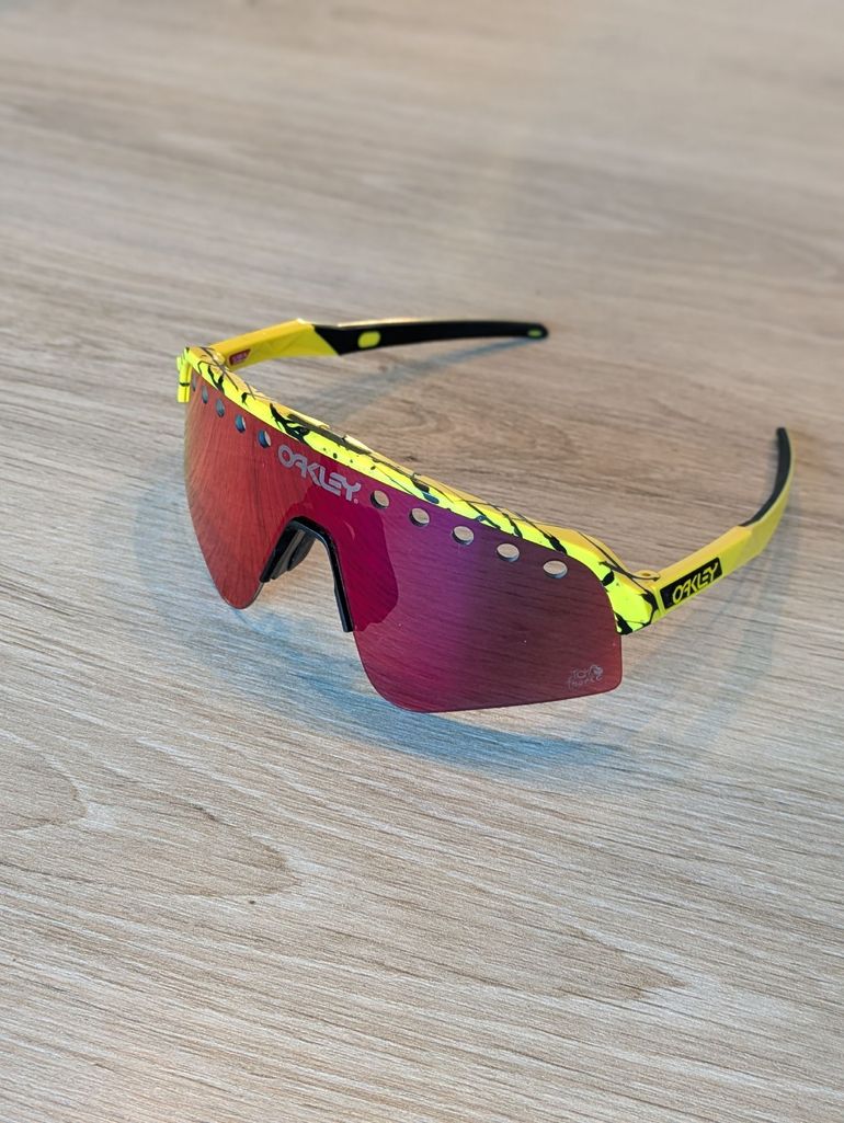 Used Oakley Sutro Lite Sweep TDF Limited Edition bike — image 1 of 6