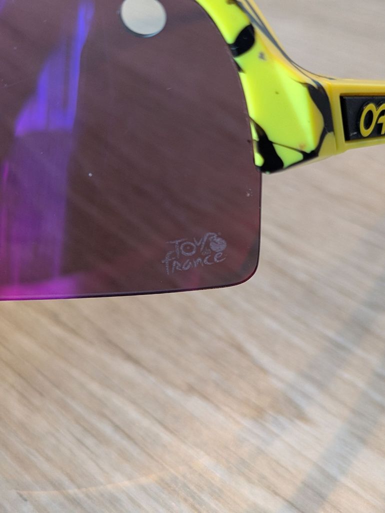 Used Oakley Sutro Lite Sweep TDF Limited Edition bike — image 4 of 6