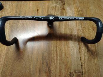 Used Vision Metron 5D Integrated Handlebar 40cm x 120mm bike