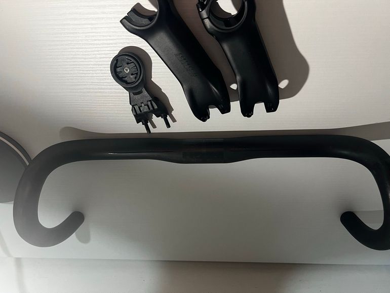 Used Giant Contact SLR Handlebar 2025 bike — image 2 of 5