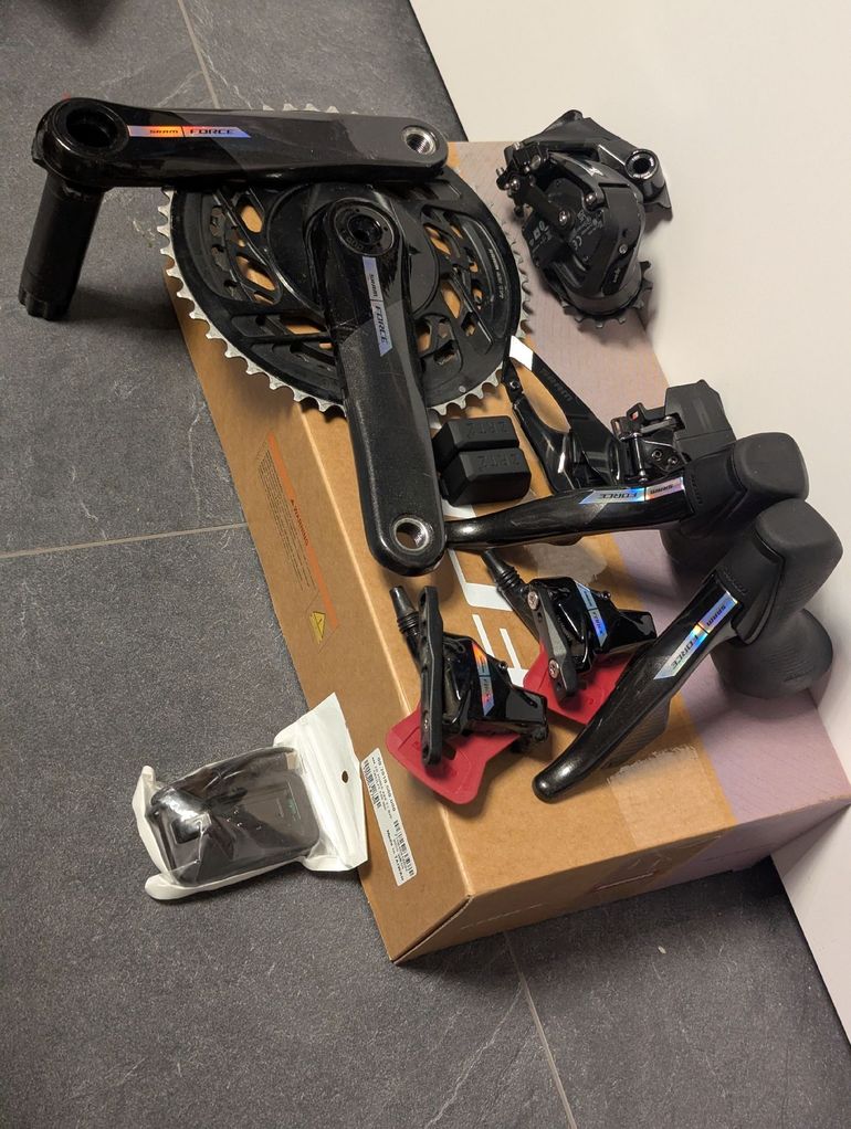 Used Sram Force D2 HRD Gruppe bike — image 1 of 10
