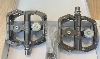 Used Magped Enduro 2 Pedals 2025 bike — image 3 of 3