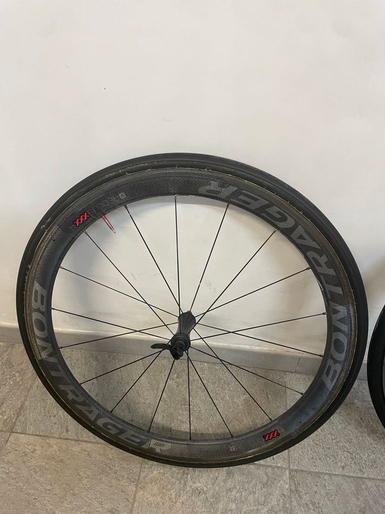 Used Bontrager Aeolus XXX4 Rim Tubolare bike — image 3 of 3