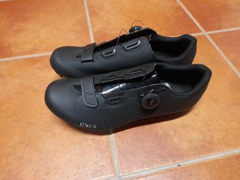 Used Fizik Tempo talla 43 2025 bike — image 3 of 9