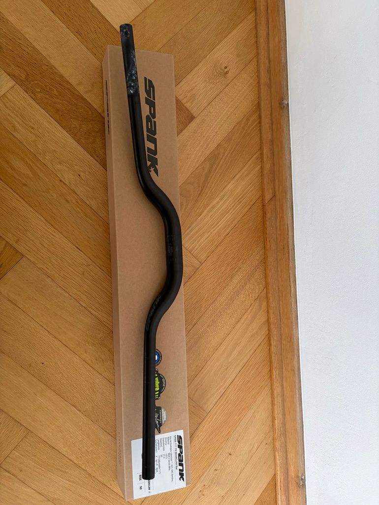 Used Spank Spike 777 FR Bearclaw MTB Lenker 2023 bike — image 5 of 8