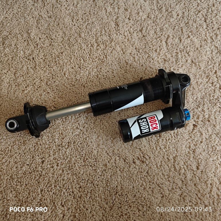 Used RockShox Kage RC 2016 bike — image 1 of 9