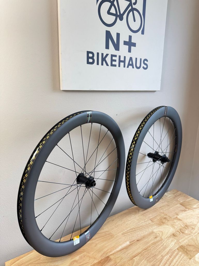Used Reserve Turbulent Aero Wheelset 52/63 bike — image 2 of 16