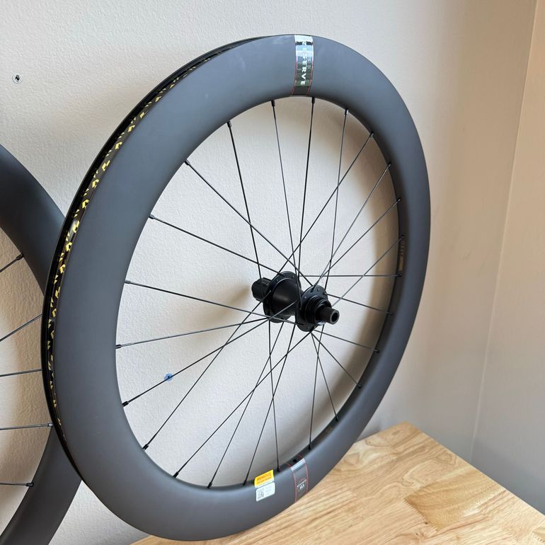 Used Reserve Turbulent Aero Wheelset 52/63 bike — image 4 of 16
