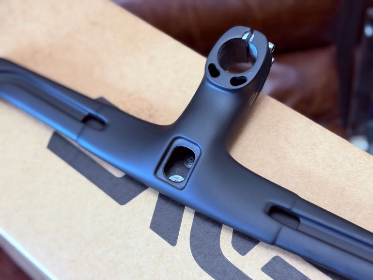 Used Enve SES AR One Piece Handlebar 2026 bike — image 3 of 6