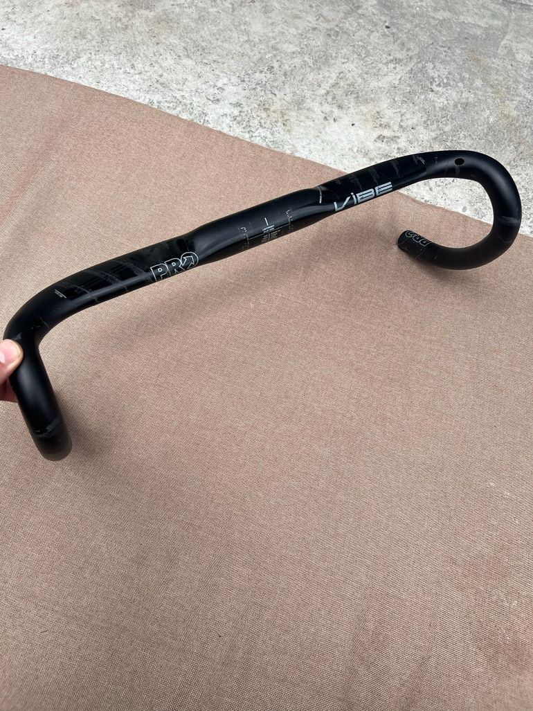 Used Shimano PRO Vibe Aero 42 2023 bike — image 1 of 4