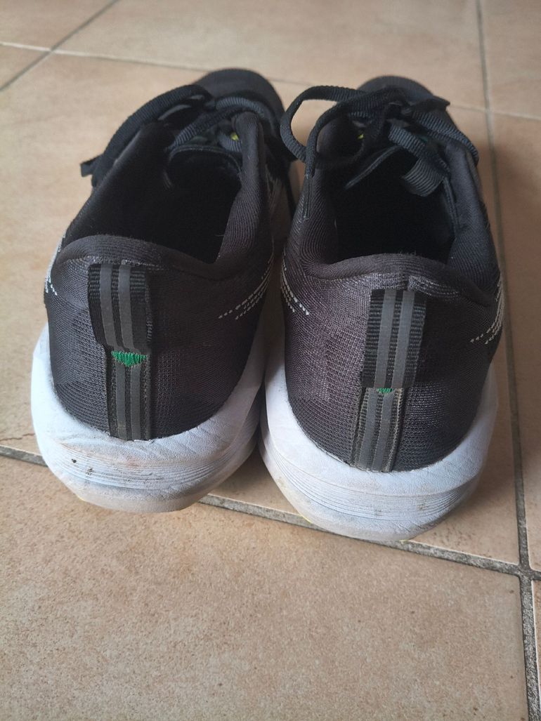 Used Asics Novablast 5 tg.45 2025 bike — image 8 of 8