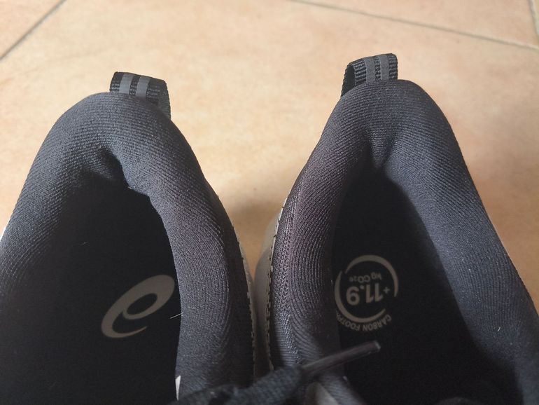 Used Asics Novablast 5 tg.45 2025 bike — image 6 of 8