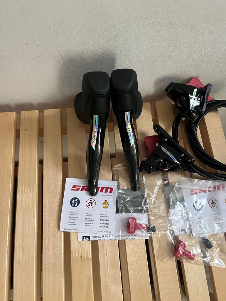 Used Sram Force AXS D2 Disc bike — image 14 of 16