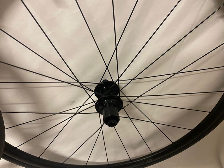 Used Dt Swiss R 470 Wheelset bike — image 5 of 6