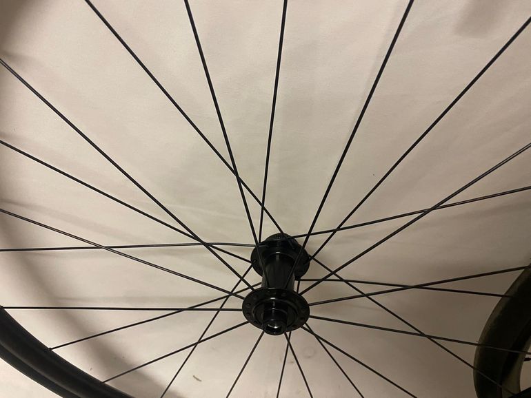 Used Dt Swiss R 470 Wheelset bike — image 6 of 6