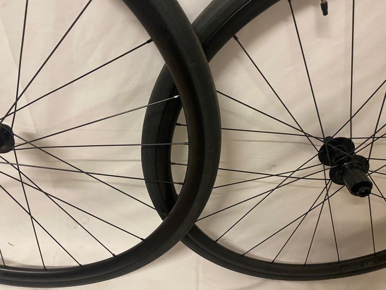 Used Dt Swiss R 470 Wheelset bike — image 2 of 6