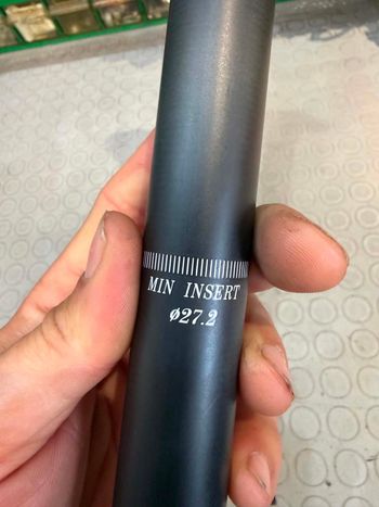 Used Velomann 27.2mm. CARBON. bike — image 7 of 9