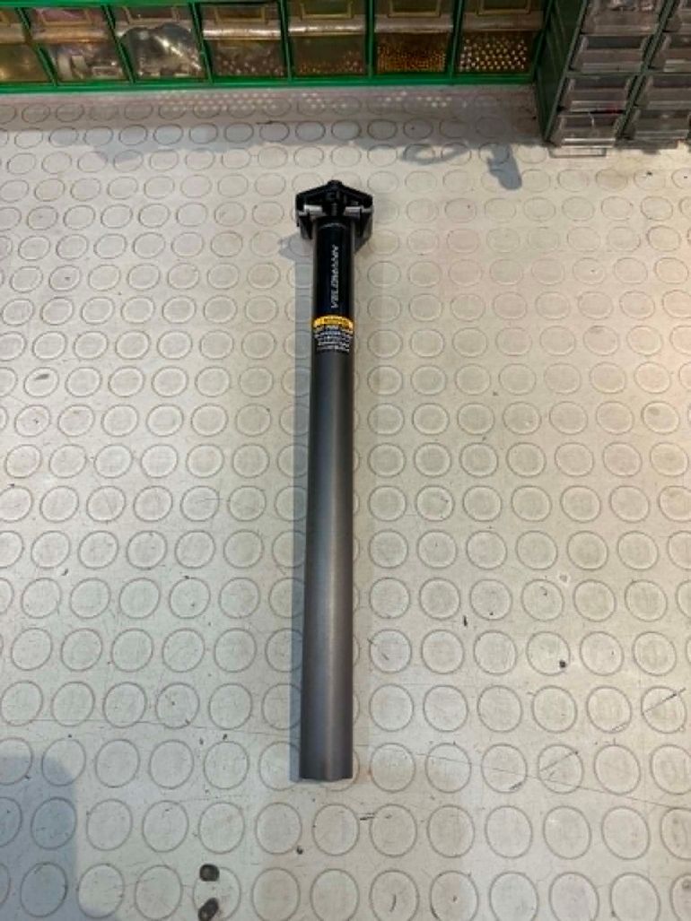 Used Velomann 27.2mm. CARBON. bike — image 1 of 9