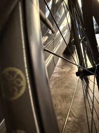 Used Dt Swiss R470 Wheelset bike