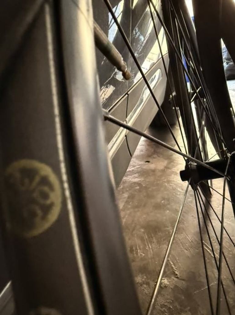 Used Dt Swiss R470 Wheelset bike — image 1 of 5