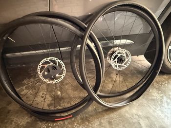 Used Dt Swiss R470 Wheelset bike — image 5 of 5