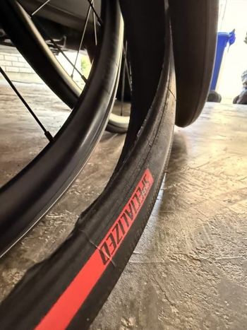 Used Dt Swiss R470 Wheelset bike — image 4 of 5