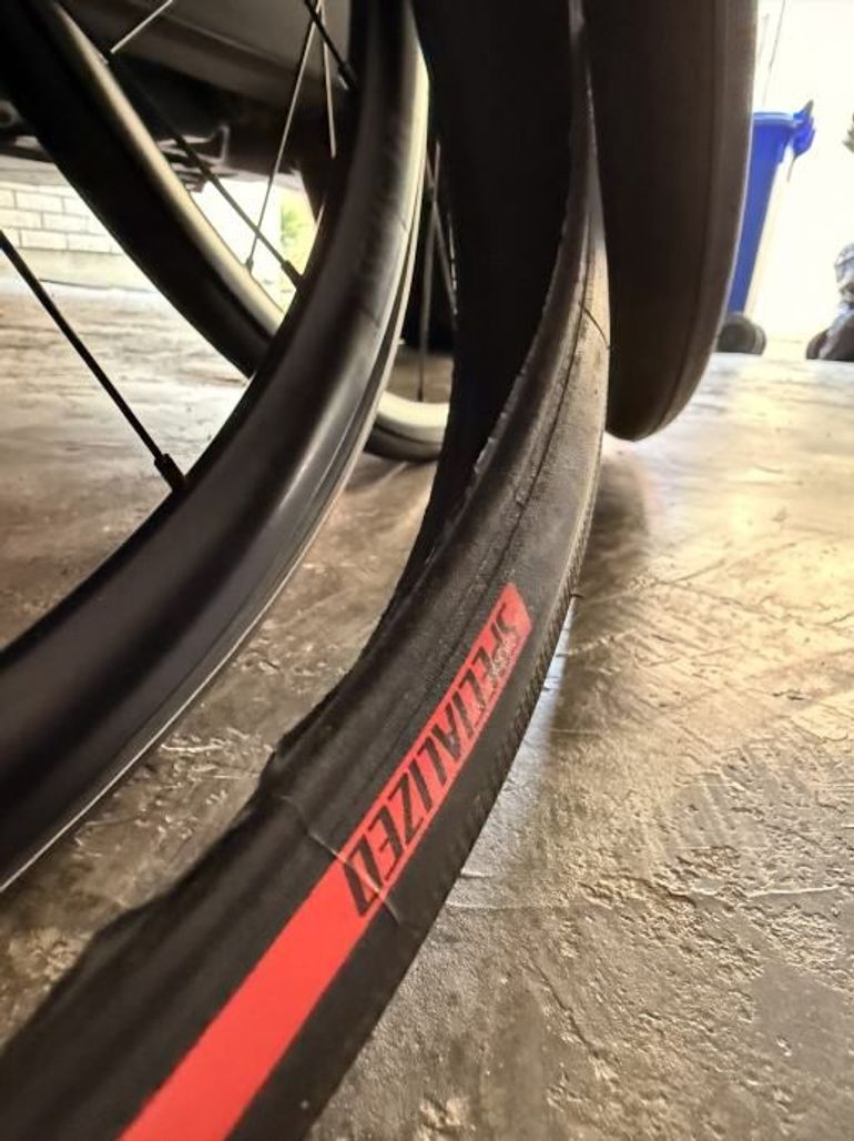 Used Dt Swiss R470 Wheelset bike — image 4 of 5