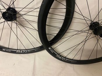 Used Dt Swiss R470 Wheelset bike — image 3 of 6