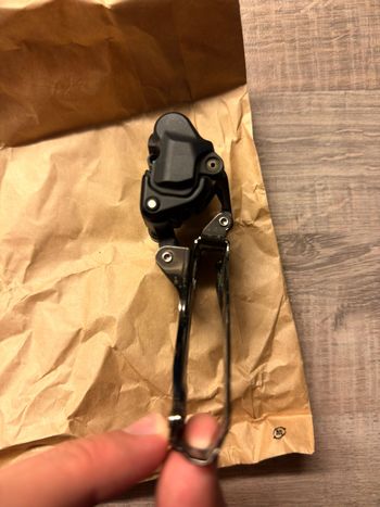 Used Shimano Ultegra Di2 Unwerfer 2022 bike — image 2 of 5