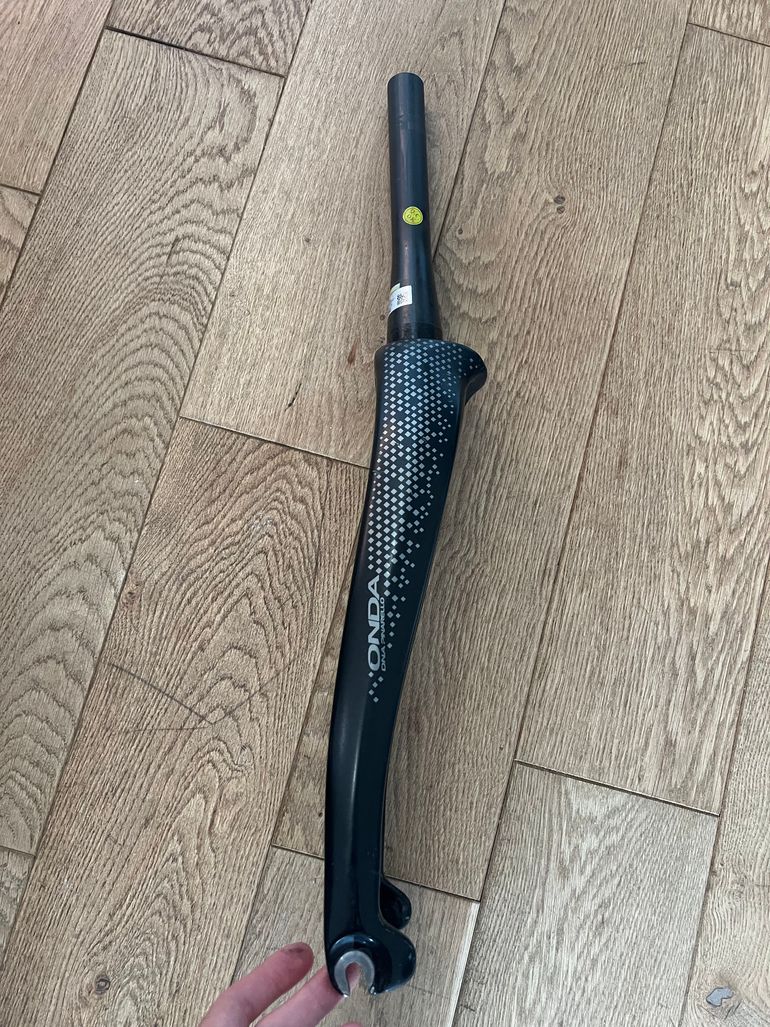 Used Pinarello Onda F10 Fork bike — image 6 of 7