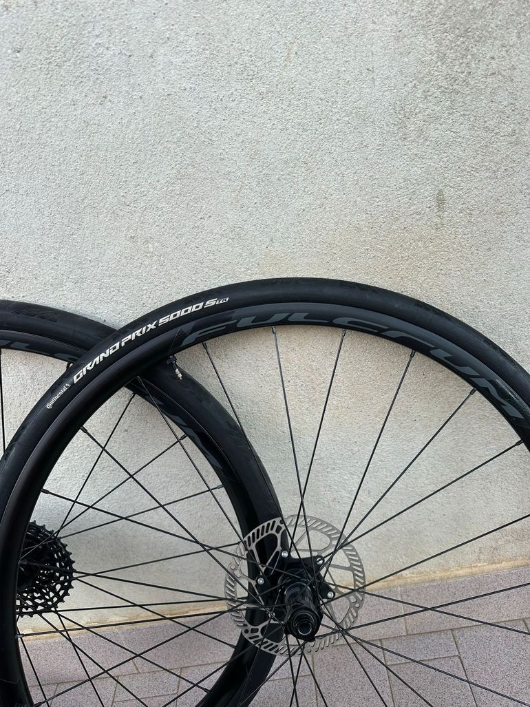 Used Fulcrum Racing 600 DB Wheelset bike — image 10 of 10