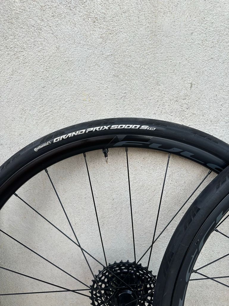 Used Fulcrum Racing 600 DB Wheelset bike — image 2 of 10