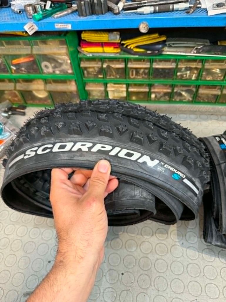 Used Pirelli SCORPION ENDURO S. 29x2.6". bike — image 4 of 5