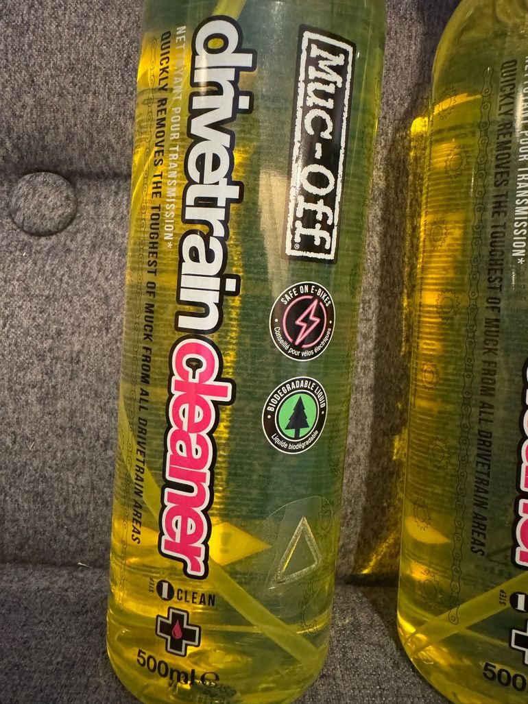 Used MUC-OFF drivetrain cleaner 500ml 2026 bike — image 3 of 4