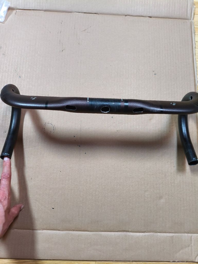 Used Bontrager aero vr CF bike — image 1 of 4