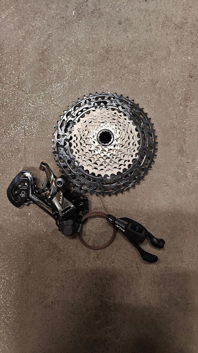 Used Shimano XTR 9100 RD,SL,CS 2025 bike — image 1 of 4