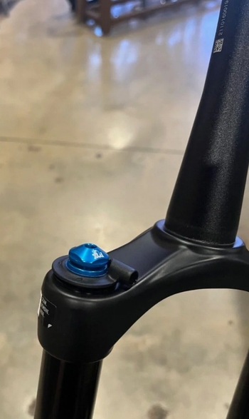Used Fox 32 Float Rhythm 29" Fork 2022 bike — image 3 of 4