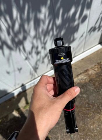 Used RockShox Deluxe Select 2024 bike — image 3 of 6