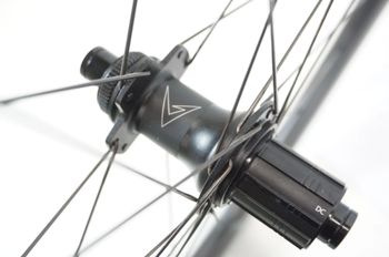 Used Bianchi Palladium 33 Carbon Wheelset HG Center Lock 2026 bike — image 4 of 4