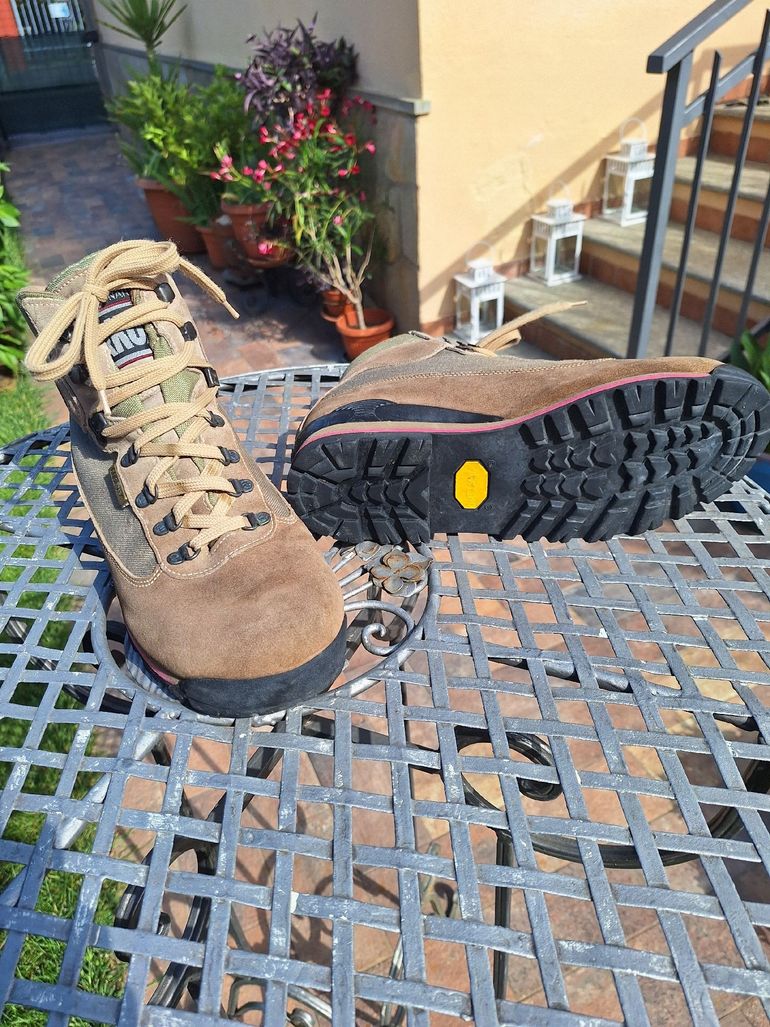 Used Acros Scarponcini Montagna Gore-Tex Suola Vibram Taglia 10.5 2022 bike — image 4 of 5