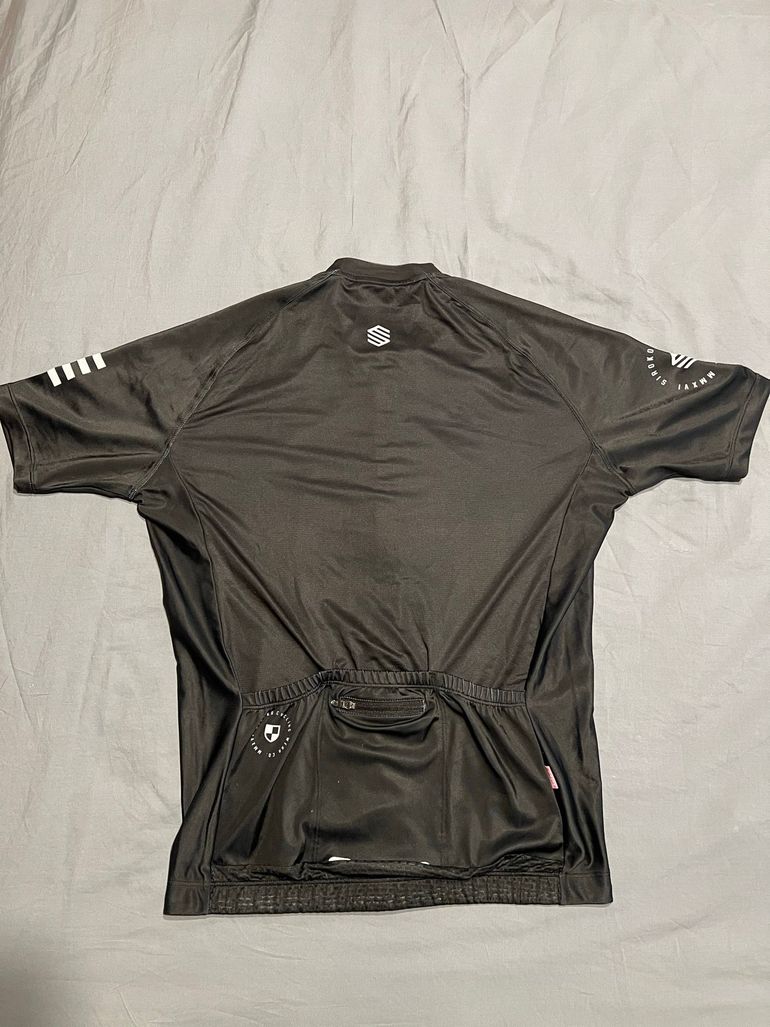 Used Siroko Maillot Ciclismo Talla L Color Negro 2025 bike — image 2 of 3