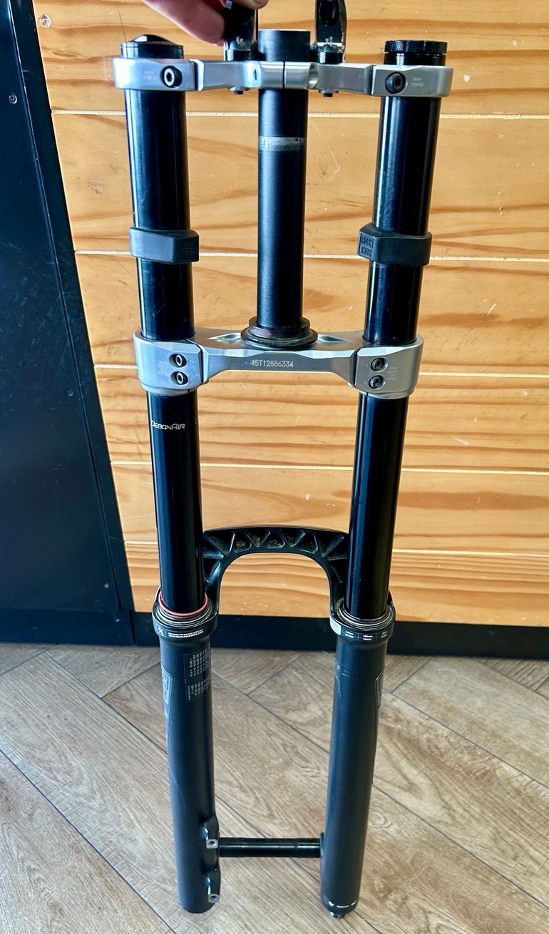 Used RockShox Rock Shox Boxxer 180mm bike — image 3 of 7