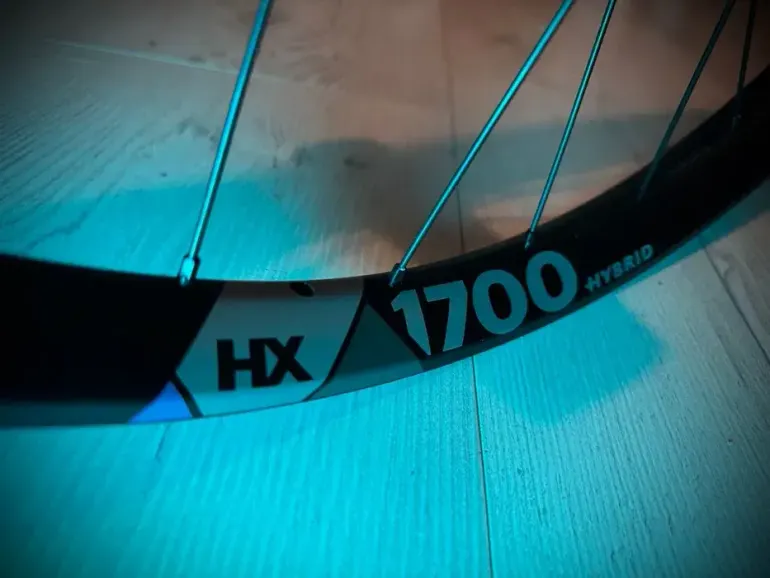 Used Dt Swiss HX 1700 SPLINE 27.5" bike — image 1 of 3