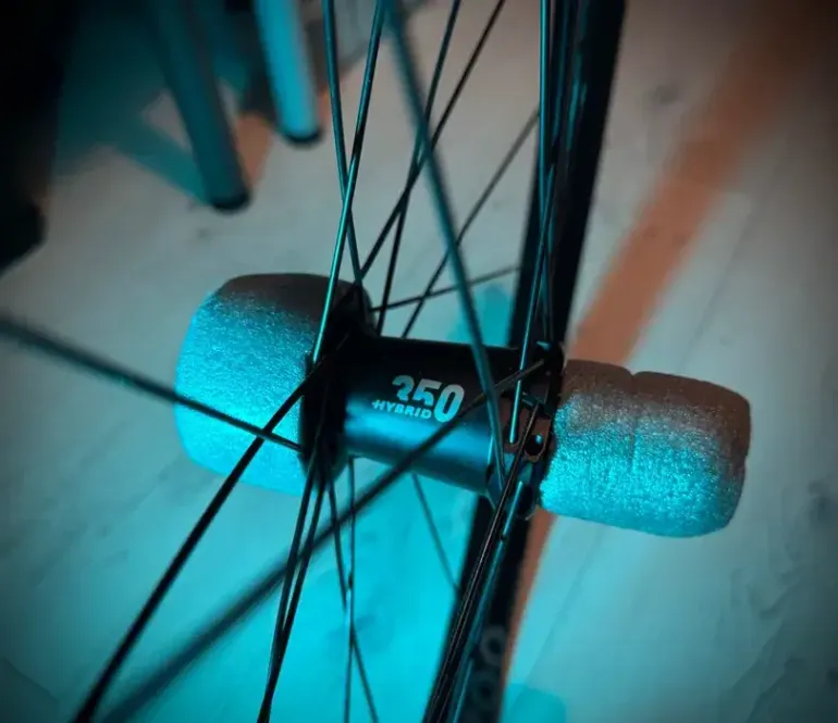 Used Dt Swiss HX 1700 SPLINE 27.5" bike — image 2 of 3