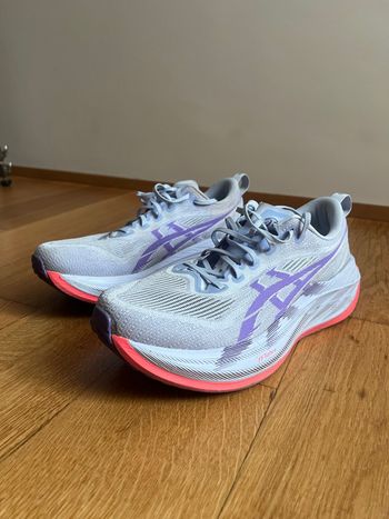 Used Asics Superblast 2 2025 bike — image 2 of 2