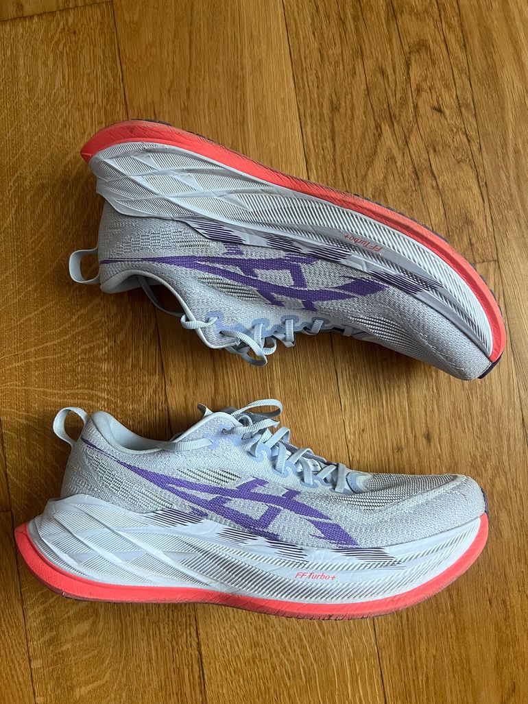 Used Asics Superblast 2 2025 bike — image 1 of 2