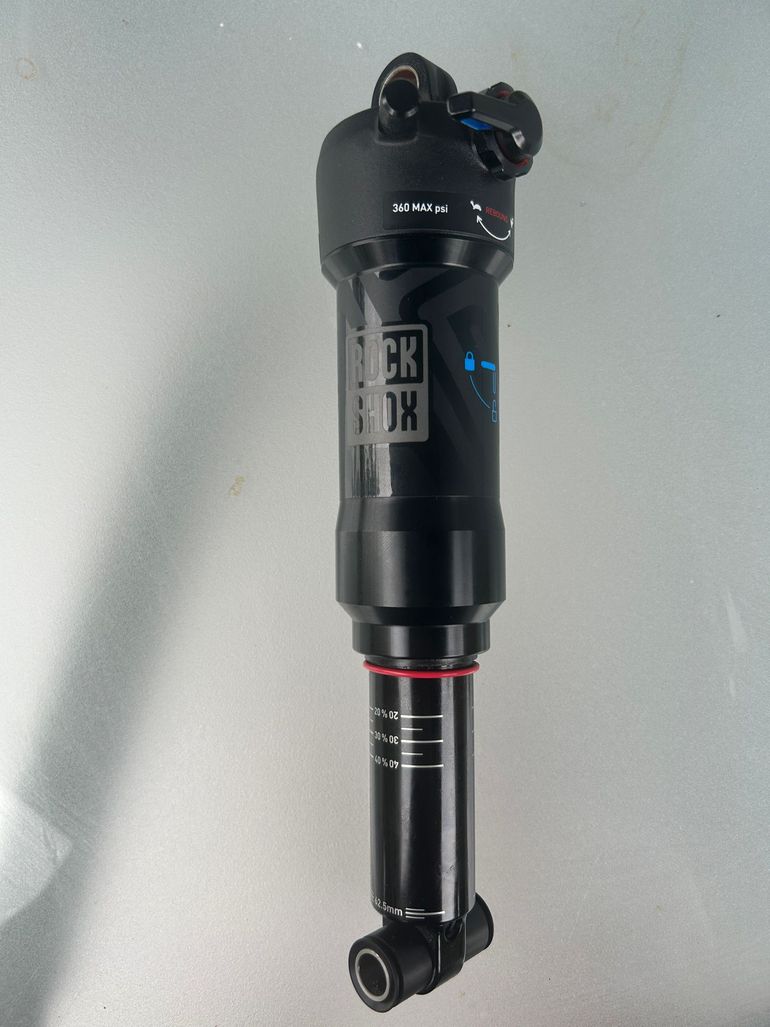 Used RockShox Deluxe select plus 2023 bike — image 3 of 3