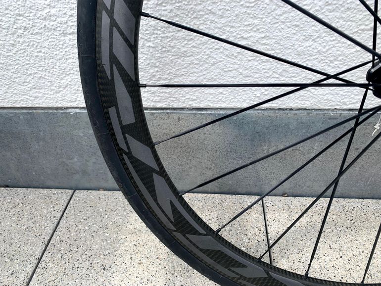 Used Mavic Cosmic Pro Carbon SL UST Disc (Shimano) 2020 bike — image 2 of 15